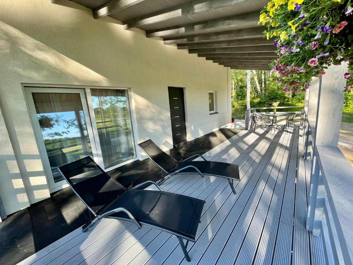 Atputas Namins Jaunlaicene Villa Exterior foto